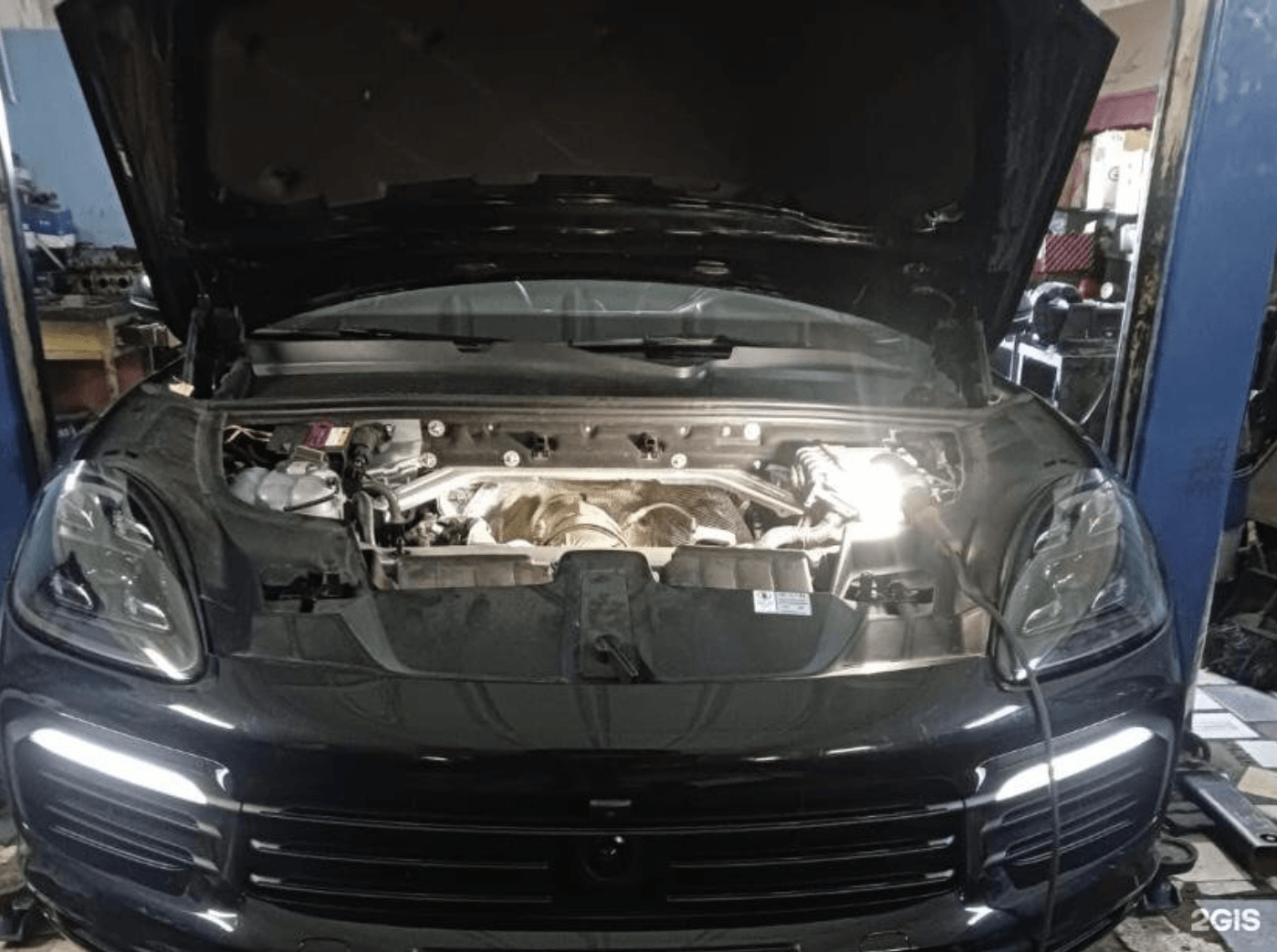 Ремонт двигателя Porsche Cayenne в Pit Stop